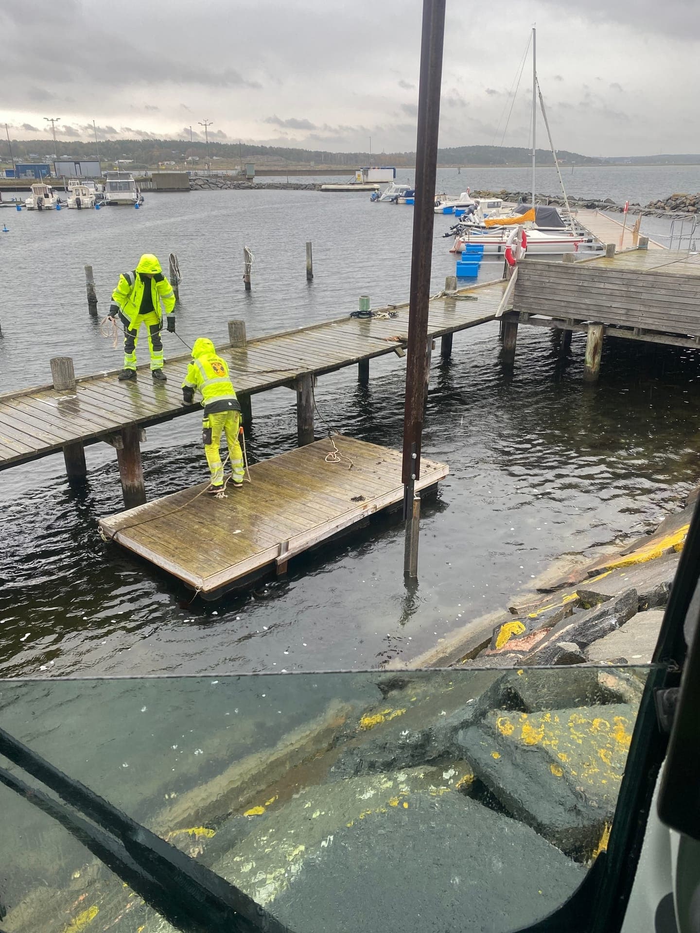 Bua hamn — Grundläggning för bad- och trivselytor