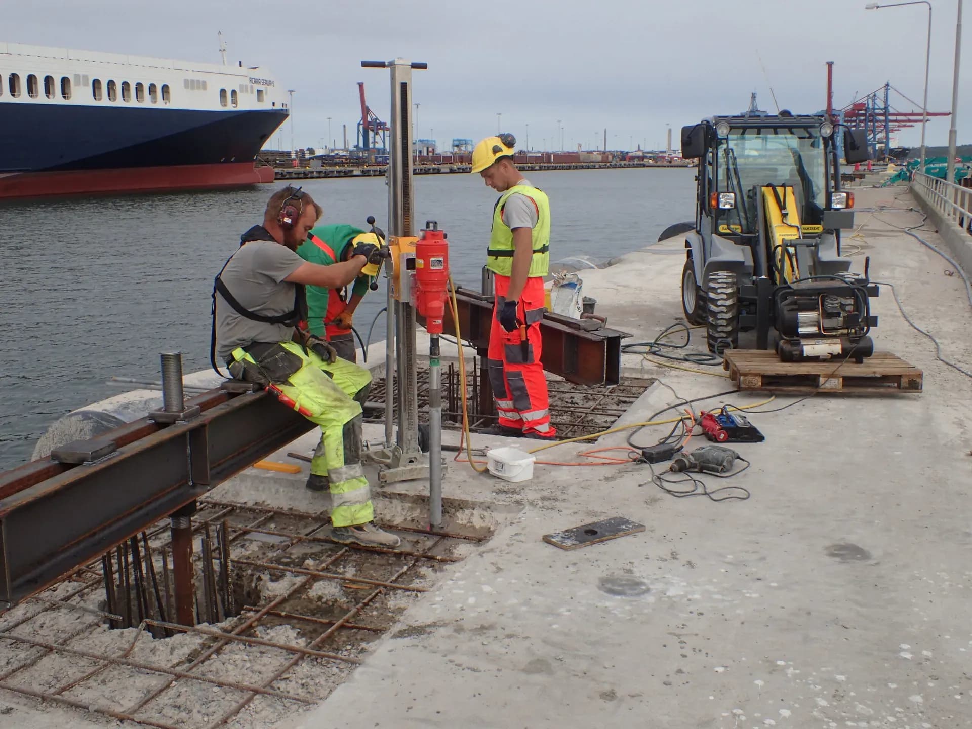 Pålbyte Göteborgs hamn - Bild 19