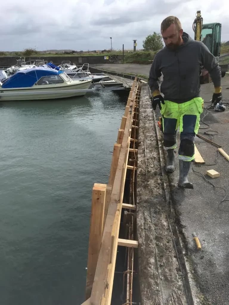 Reparationer i Hästholmens båthamn - Bild 13