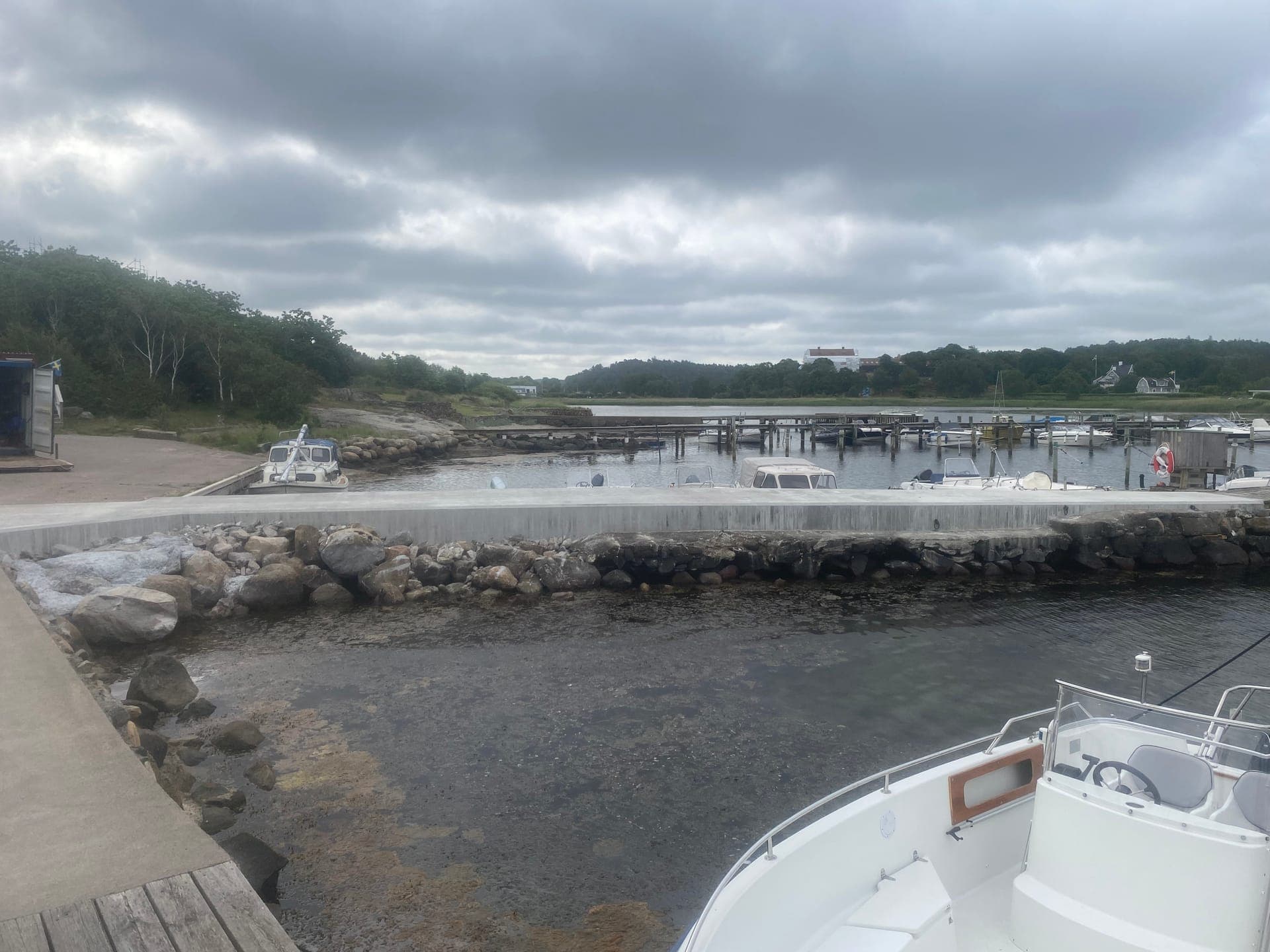 Ny brygga och betongdäck, Särö Lysholmen - Bild 4