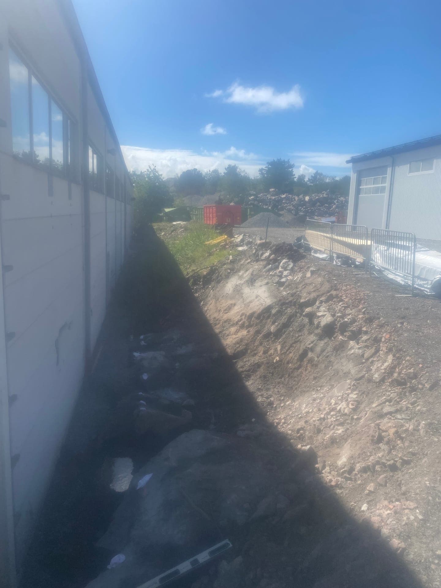 80 meter stödmur runt lagerlokal, Styrsö Skäret