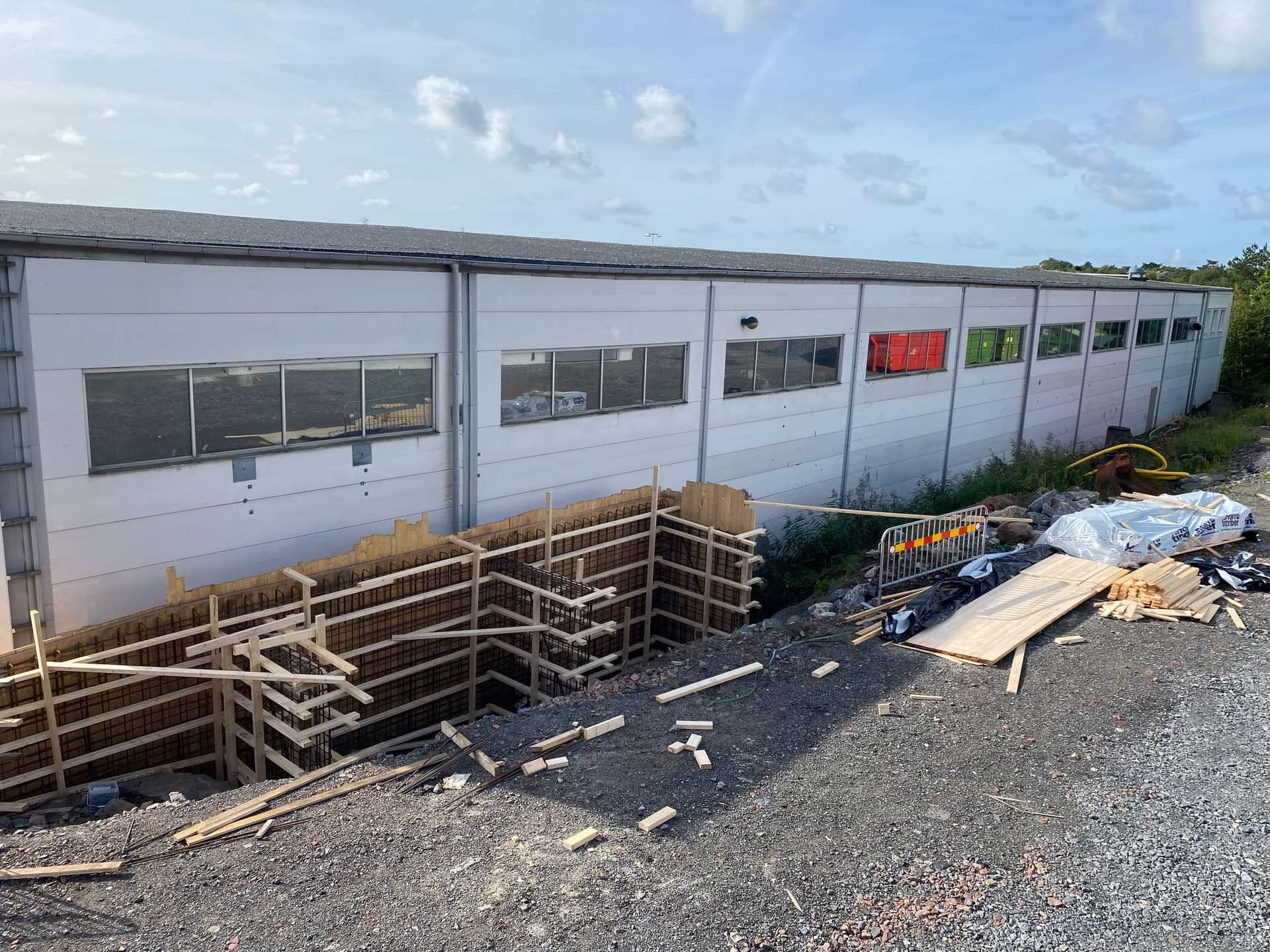 80 meter stödmur runt lagerlokal, Styrsö Skäret - Bild 5