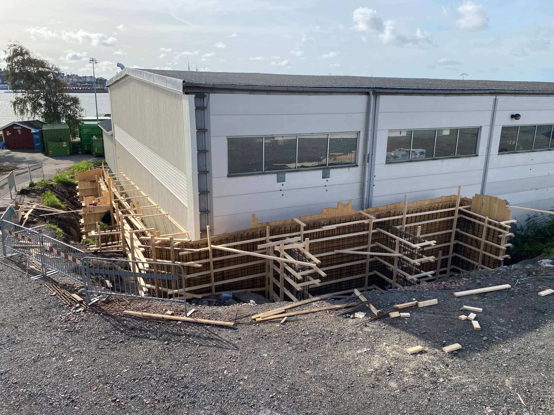 80 meter stödmur runt lagerlokal, Styrsö Skäret - Bild 6